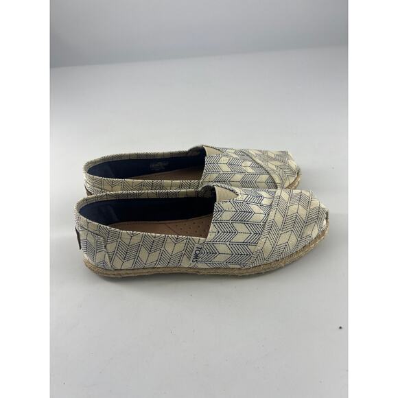 Toms Whisper Canvas Shoes Womens Size 7.5 Cream Blue Flat Geometric Slip On Box - Picture 2 of 8